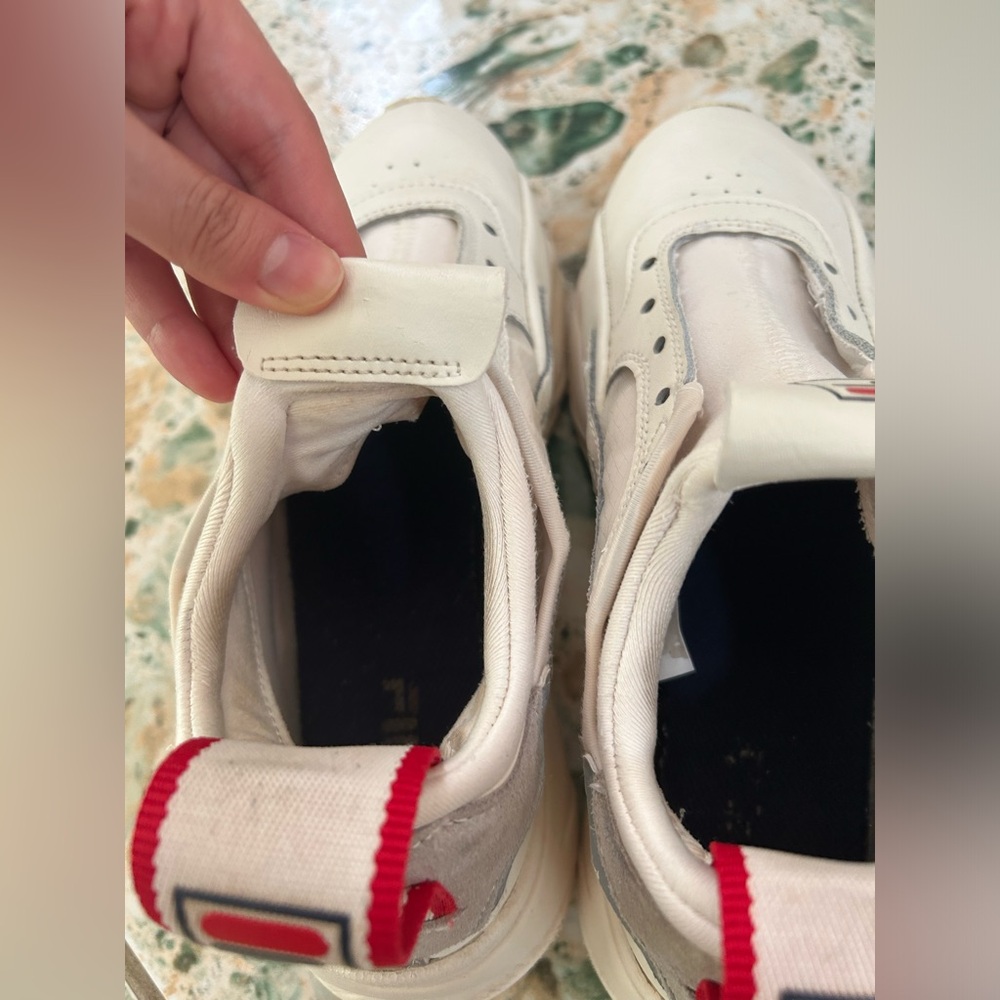 Fila Shoes Size 6 - Picture 8 of 10